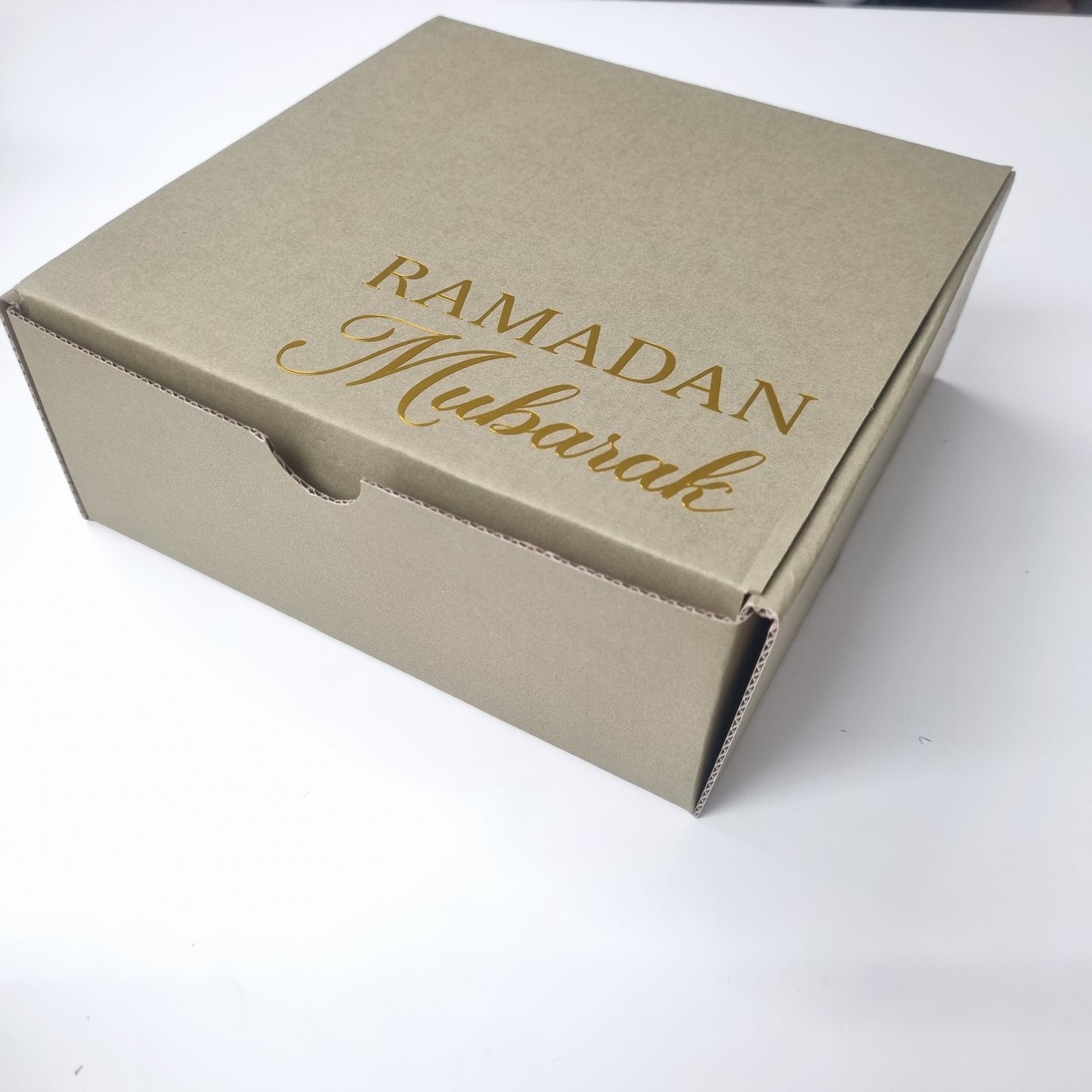 Luxury Sage Green Personalised Ramadan Gift Box | Ramadan Mubarak Hamper | 30 Day Dua Book | Islamic Gift | Ramadan Care Package | Prep Box