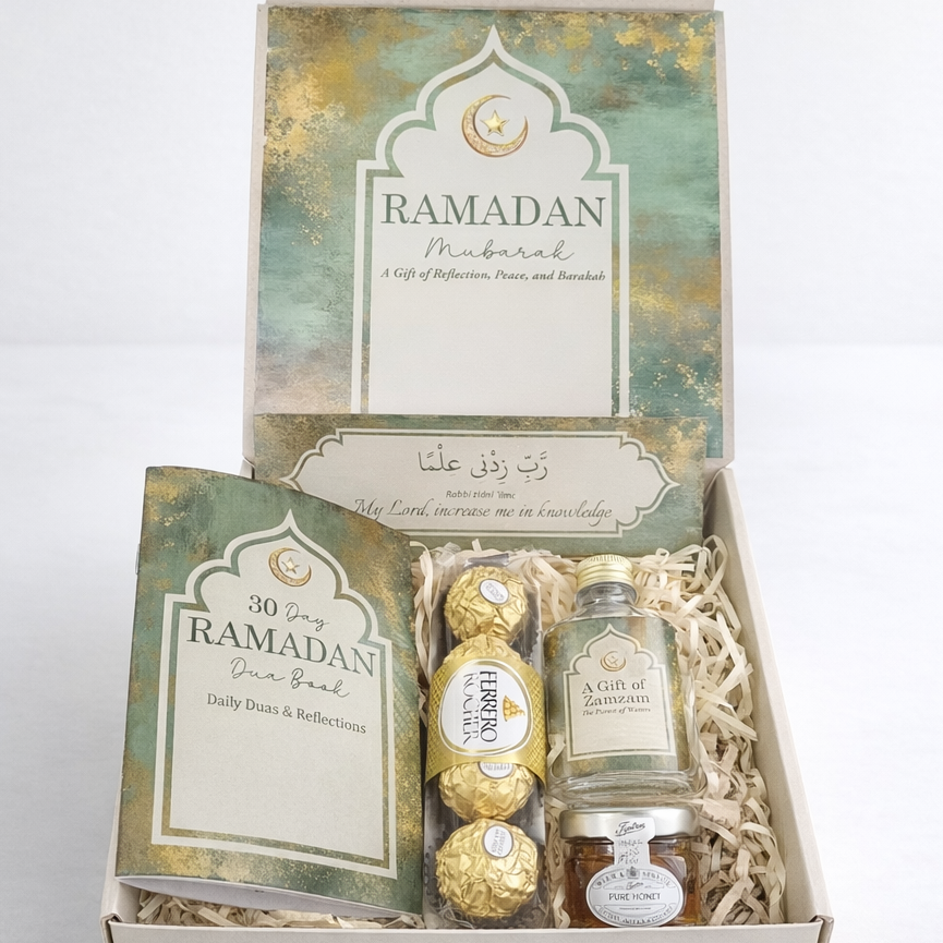 Luxury Sage Green Personalised Ramadan Gift Box | Ramadan Mubarak Hamper | 30 Day Dua Book | Islamic Gift | Ramadan Care Package | Prep Box