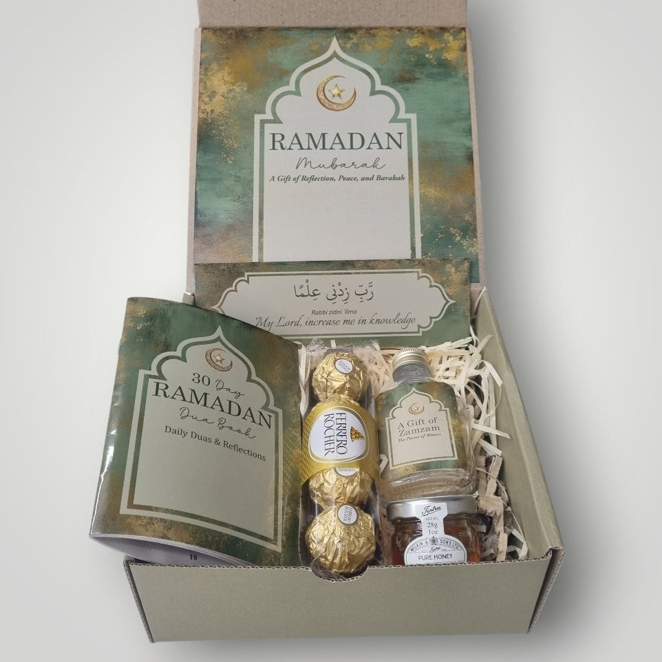 Luxury Sage Green Personalised Ramadan Gift Box | Ramadan Mubarak Hamper | 30 Day Dua Book | Islamic Gift | Ramadan Care Package | Prep Box